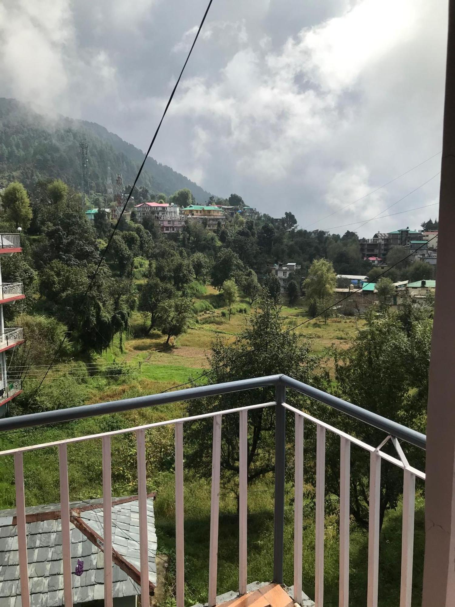 Mcleodganj Diaries Guest House Дармсала Экстерьер фото