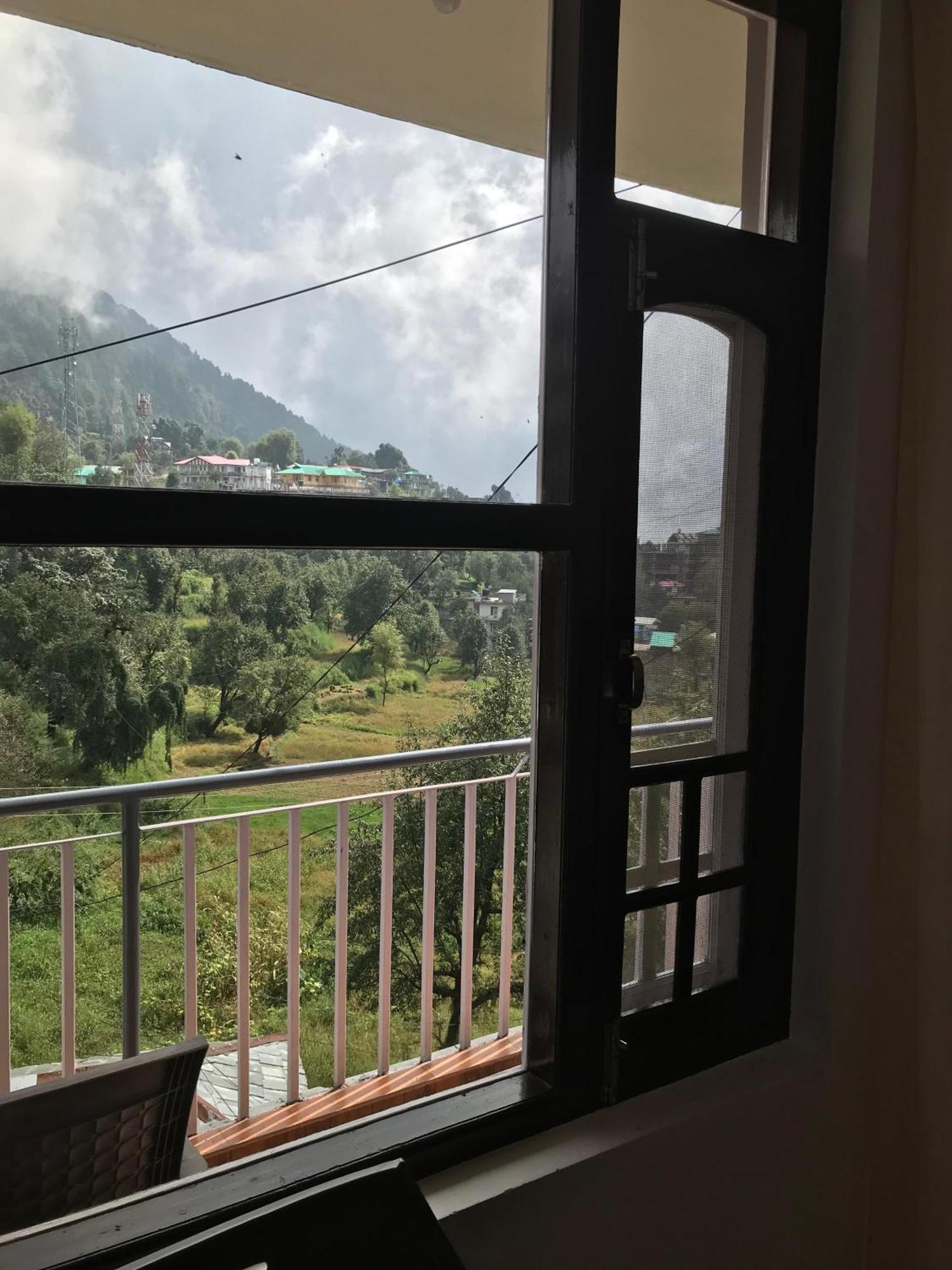 Mcleodganj Diaries Guest House Дармсала Экстерьер фото
