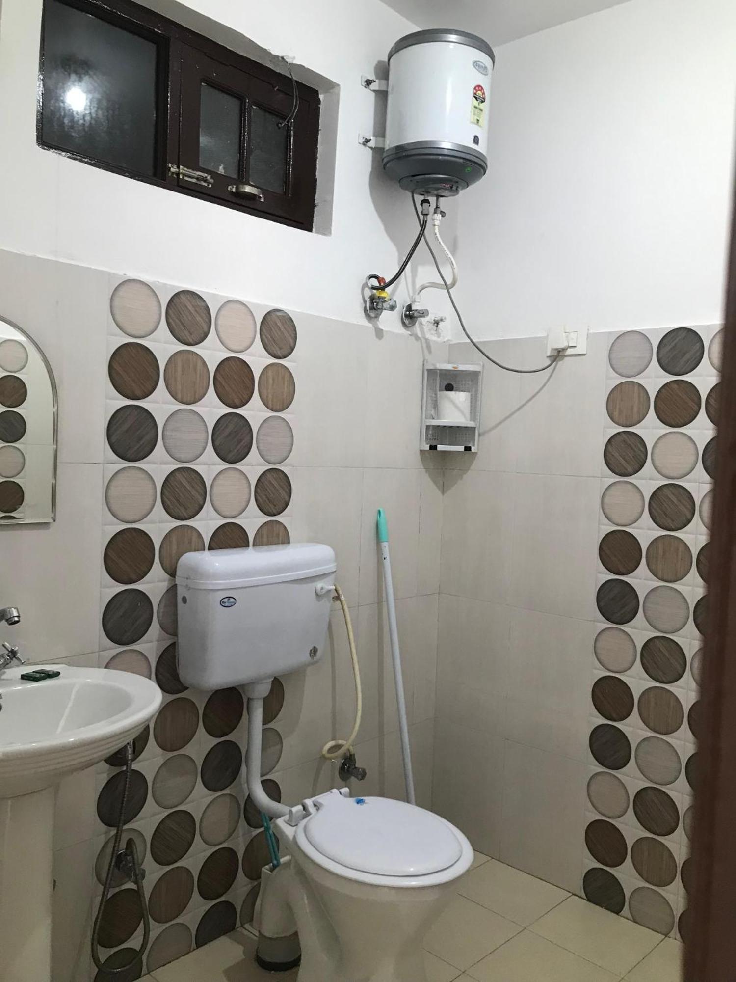 Mcleodganj Diaries Guest House Дармсала Экстерьер фото