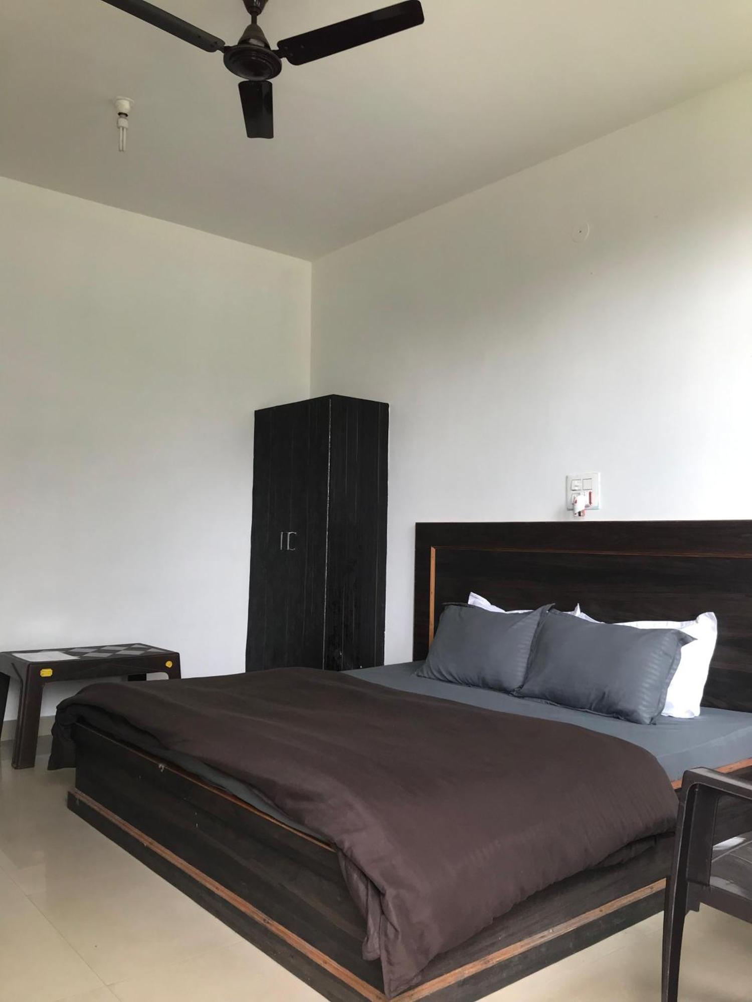 Mcleodganj Diaries Guest House Дармсала Экстерьер фото